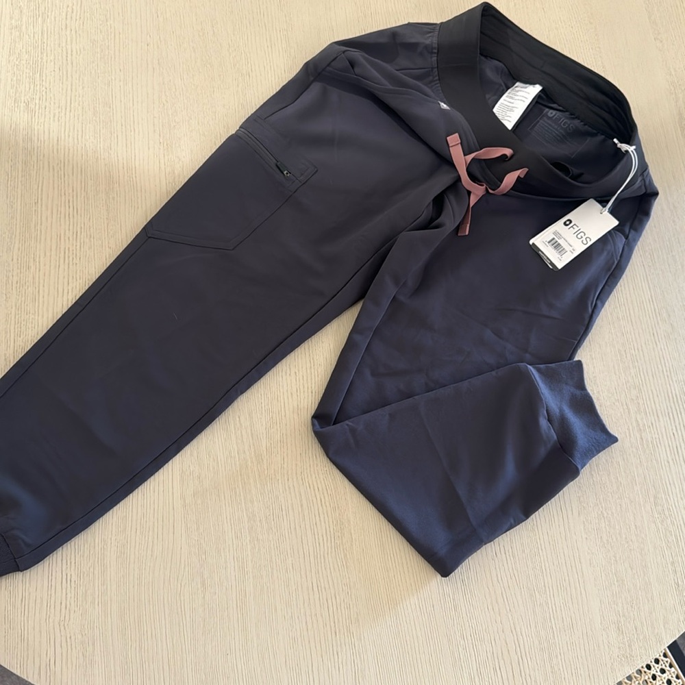 NWT Figs Zamora Jogger